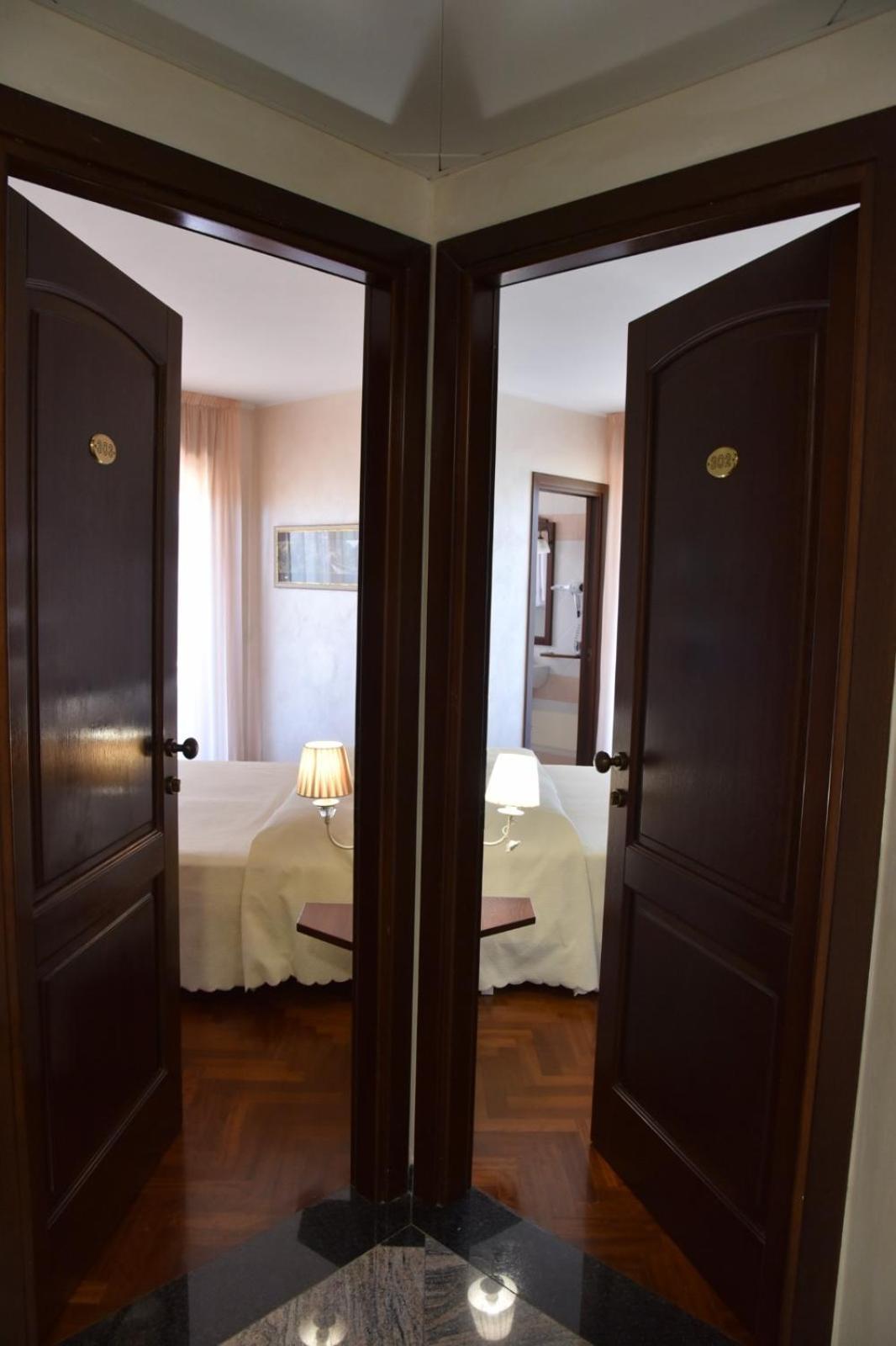 Hotel Sirio Ротонда Экстерьер фото