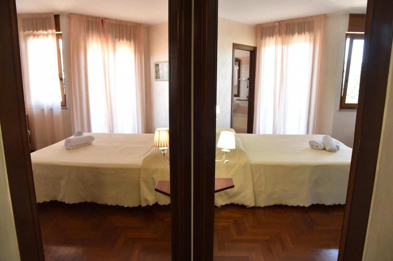 Hotel Sirio Ротонда Экстерьер фото