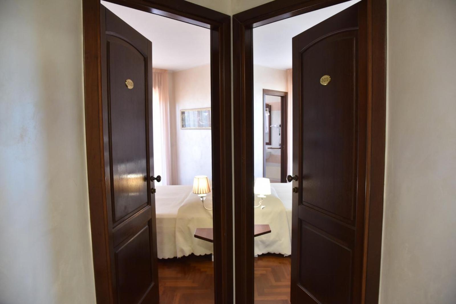 Hotel Sirio Ротонда Экстерьер фото