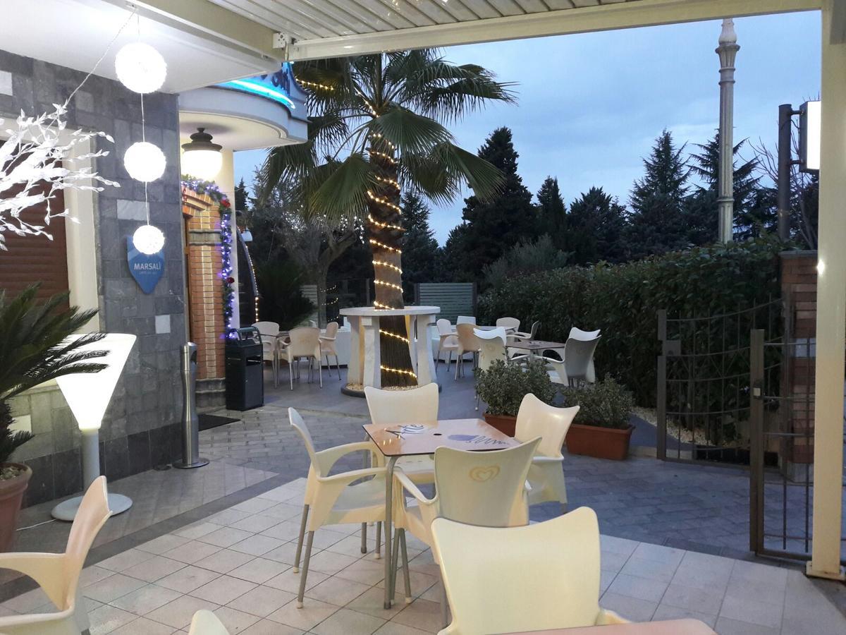 Hotel Sirio Ротонда Экстерьер фото